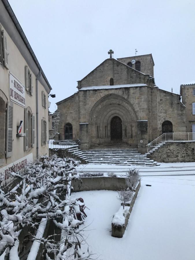 Auberge Du Ripailleur Dore-l'Eglise Екстер'єр фото